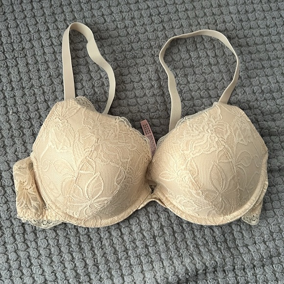 Nude and Black Push Up Bra Bundle - 36C - Picture 4 of 14